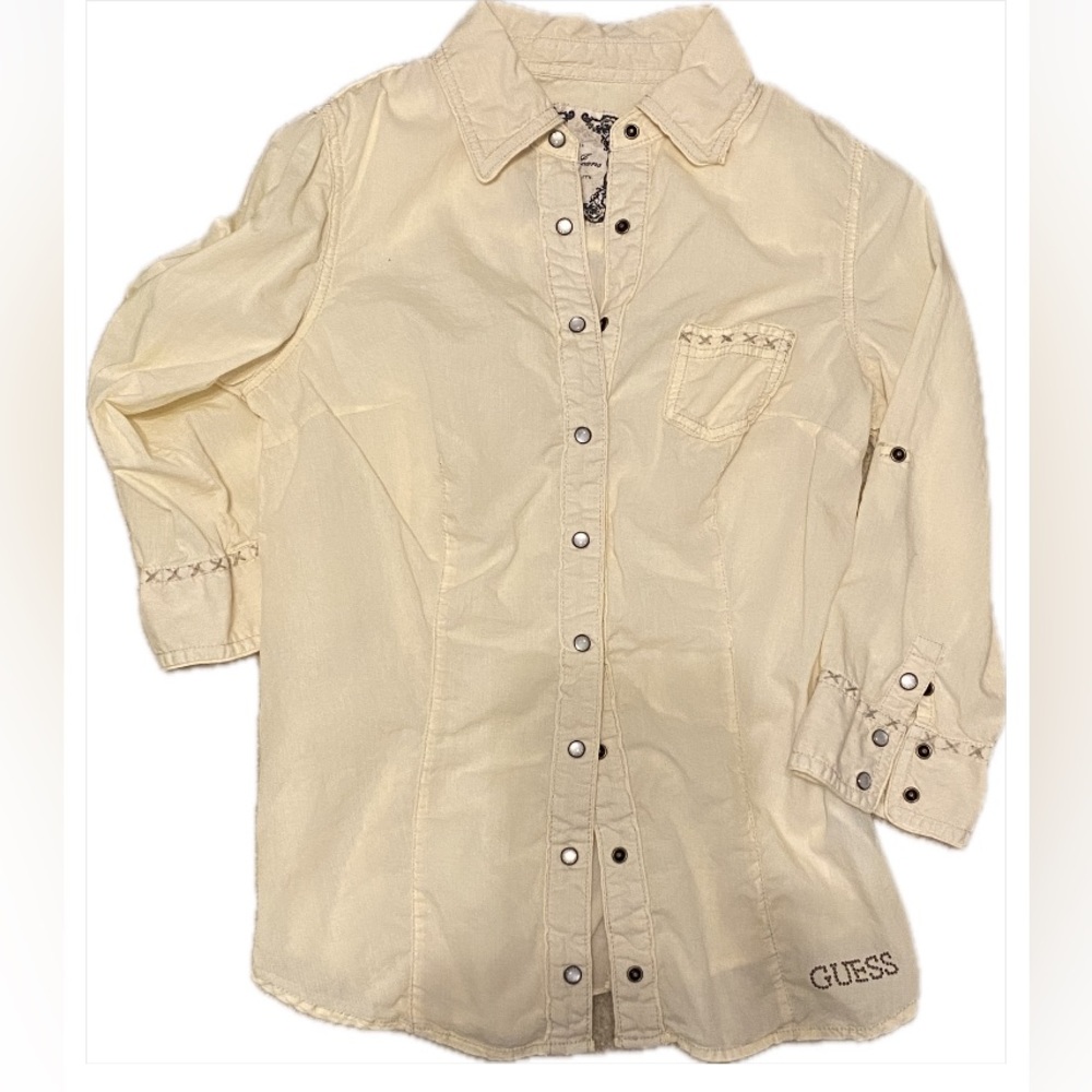 guess off white/cream button up